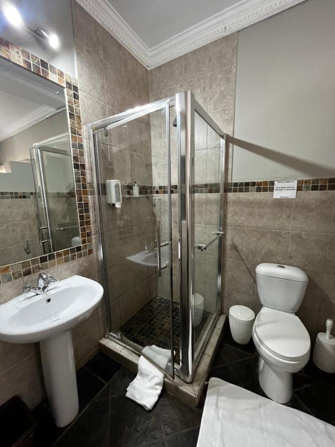 House Haven Guesthouse ポート・エリザベス エクステリア 写真